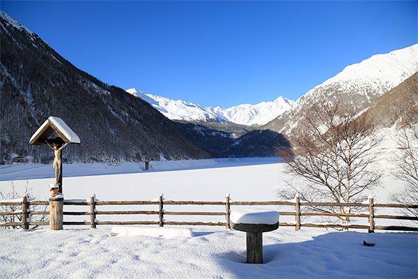 Verschneite Winterlandschaft Vernagt am See